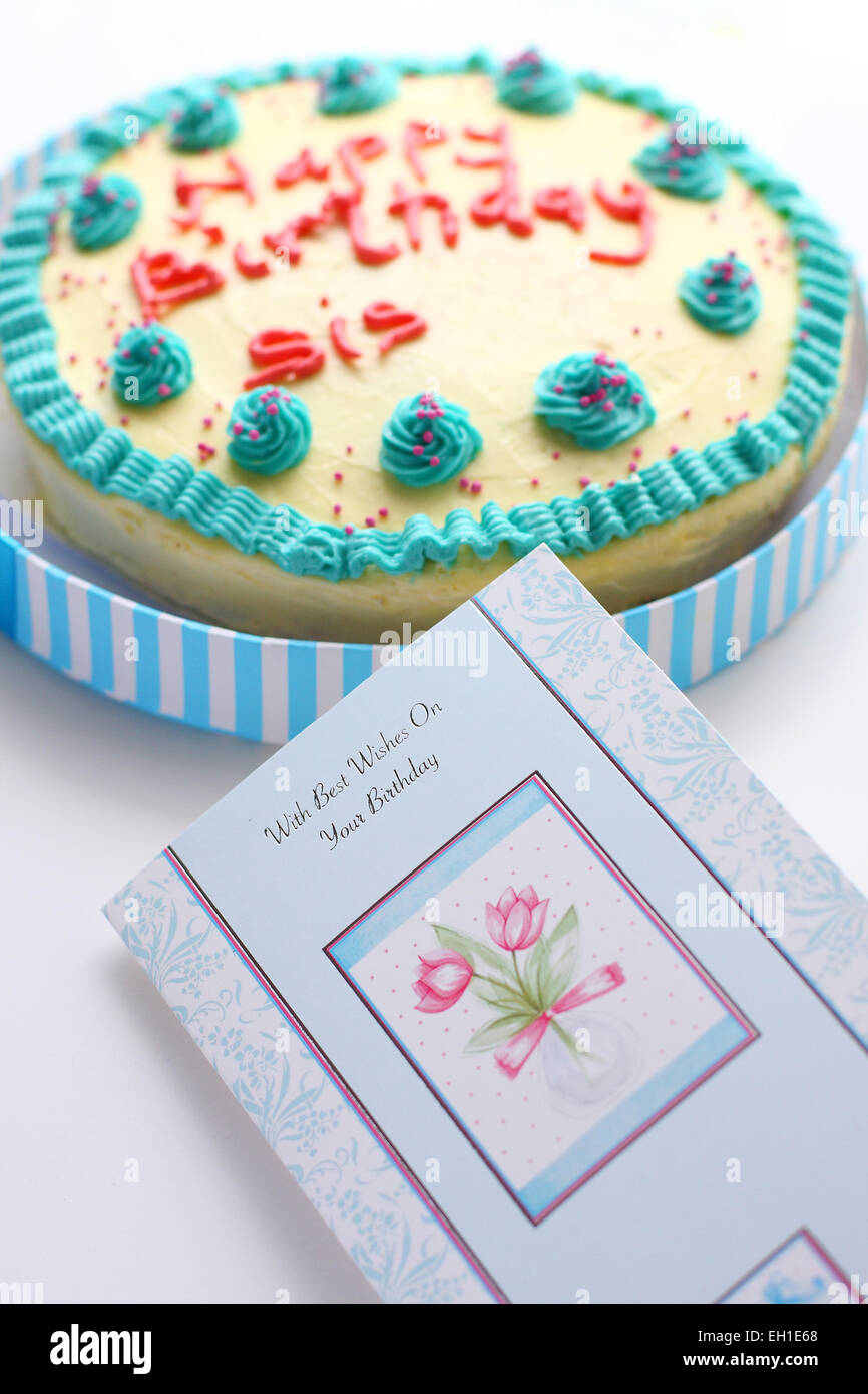 Gateau D Anniversaire Et Carte Pour Sœur Photo Stock Alamy
