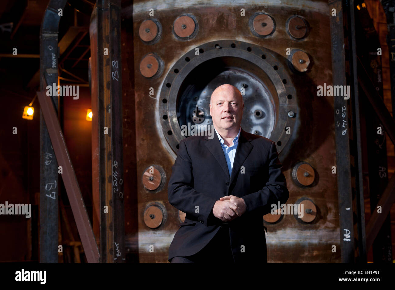 Jim McColl, Écossais d'affaires et un entrepreneur, et le nouveau propriétaire de Ferguson, Marine Port Glasgow. Banque D'Images
