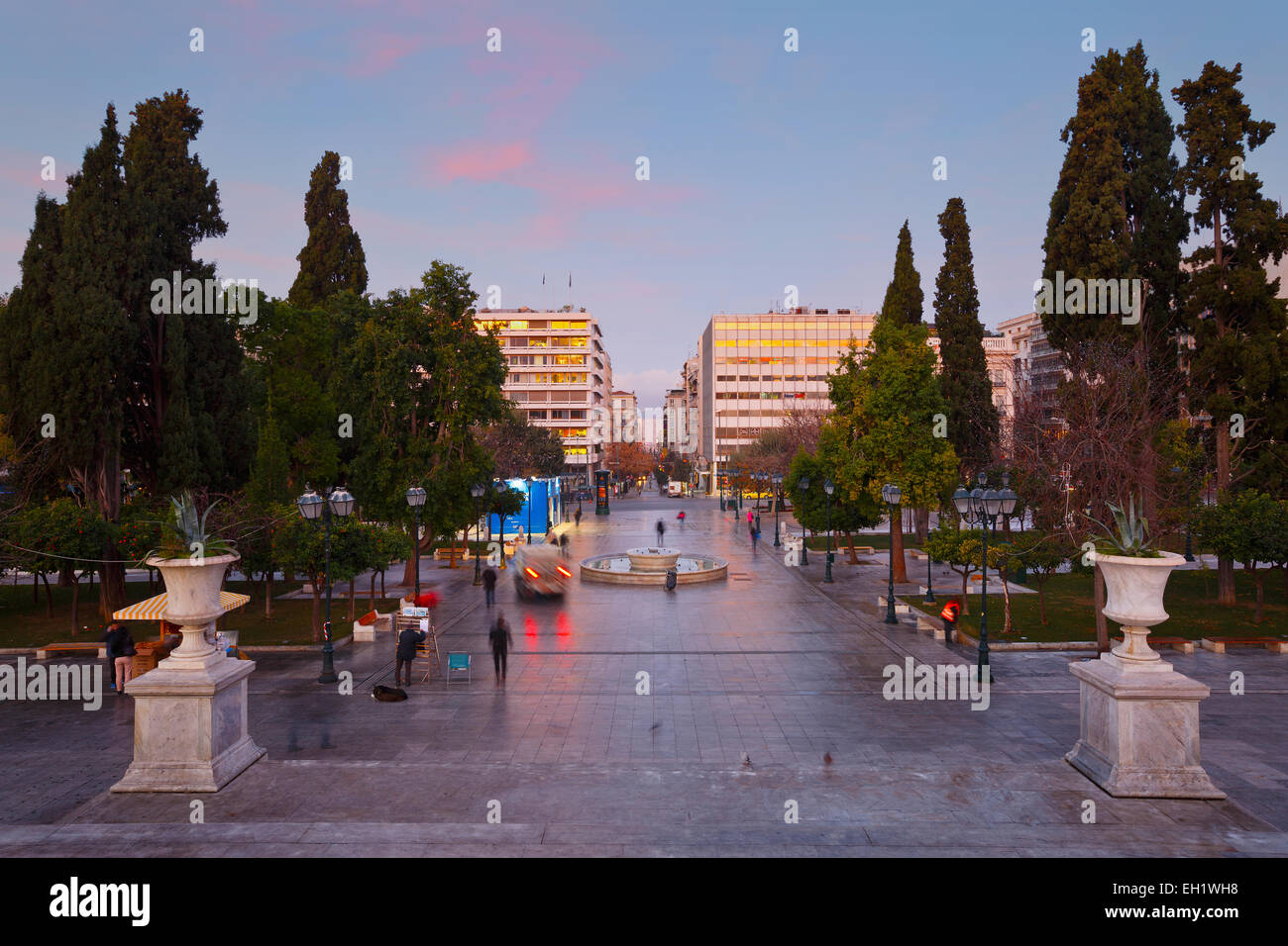 La place Syntagma dans le centre d'Athènes, Grèce. Banque D'Images