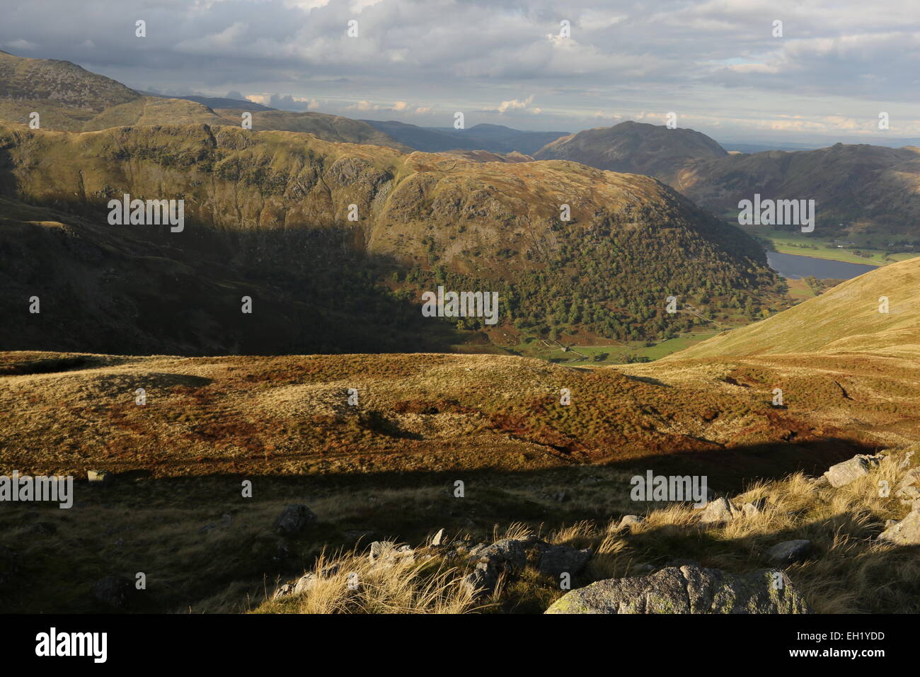 Hartsop au-dessus de la petite falaise Hart est de Fells. Peu de Hart crag, Hartsop brotherswater ci-dessus comment panorama Banque D'Images