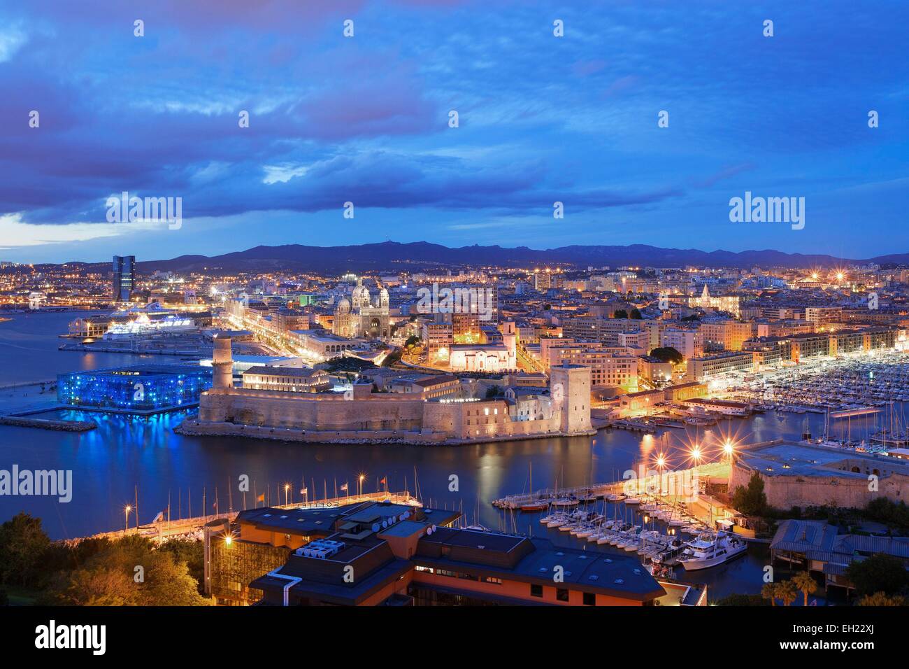 France, Bouches du Rhône, Marseille, district Pharo, le Sofitel Vieux Port, le Fort Saint Jean classe Monument Historique Banque D'Images