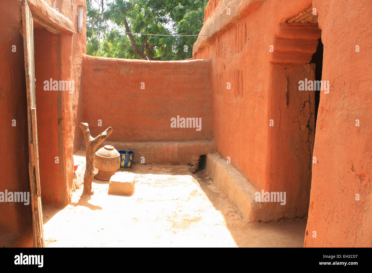 Intérieur d'une maison africaine au Mali Banque D'Images