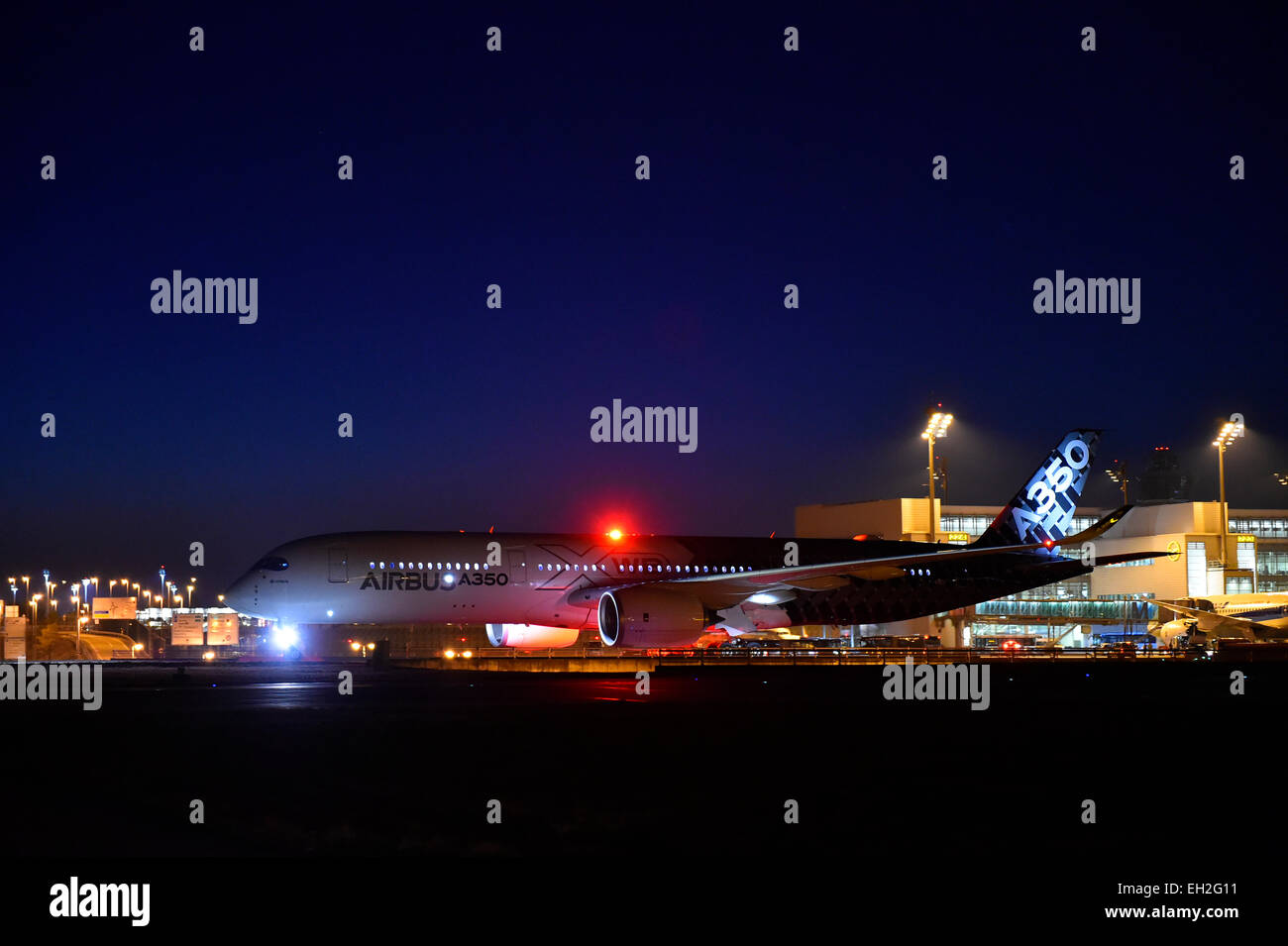 Airbus a 350 XWB 900, avion, avion, avion, ACL, lumière anti-collision, l'aéroport de Munich, sommaire, panorama, vue, nuit, Banque D'Images