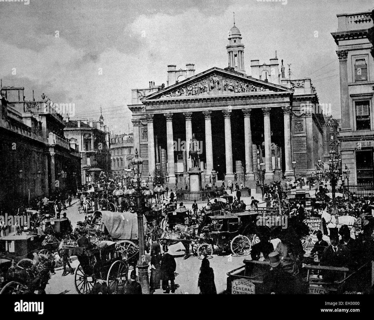 Une des premières photographies d'Autotype du Royal Exchange à Londres, Angleterre, Royaume-Uni, vers 1880 Banque D'Images