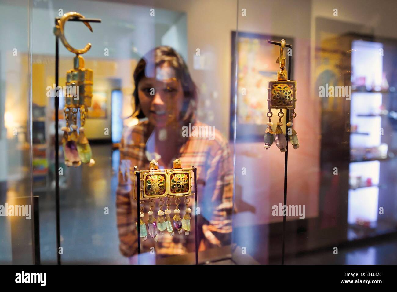 Maroc, Casablanca, Abderrahman Slaoui museum appelé le Collector's House, jewel reproduit en 1931 par Cartier avec de vieilles boucles d'or, et d'émeraudes Banque D'Images