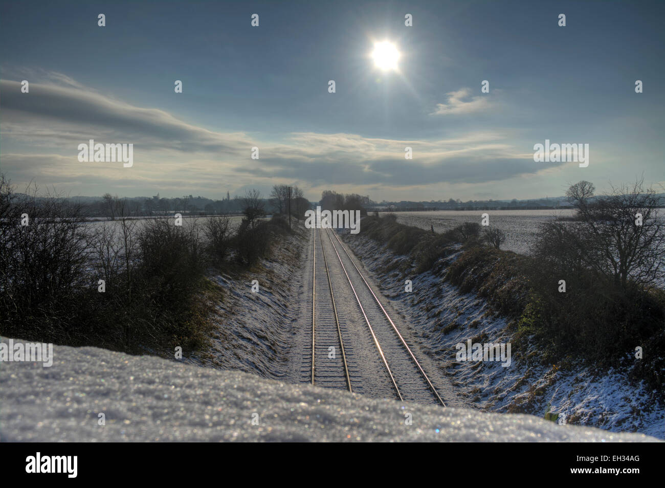 Image HDR de la couverture de neige pistes du Great Central Railway Banque D'Images