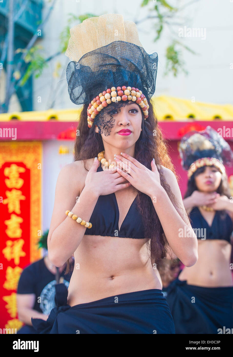 Les spectacles de danse folklorique Tahitienne au Nouvel An chinois qui a eu lieu à Las Vegas Banque D'Images