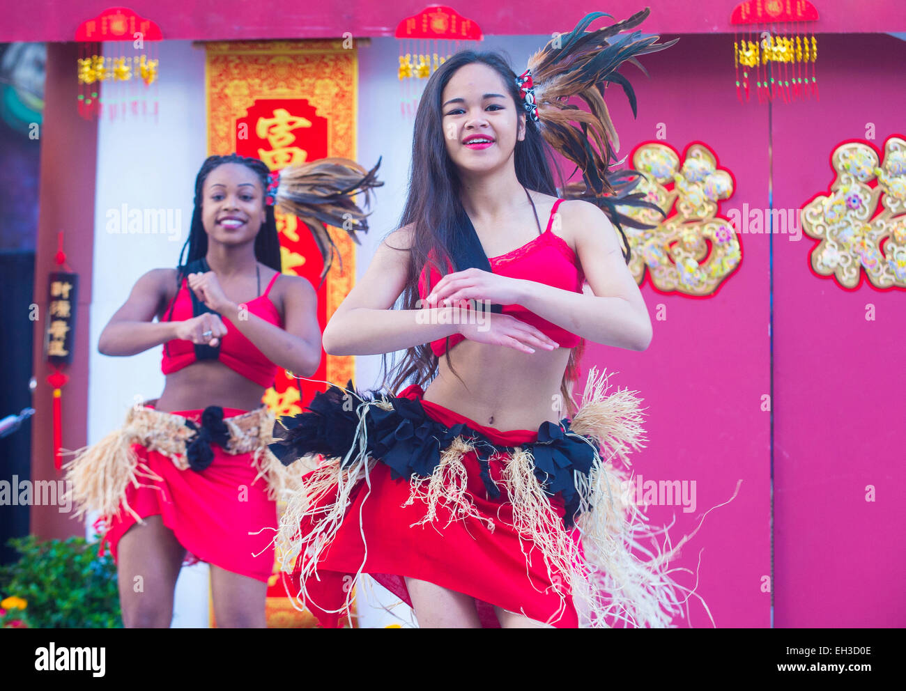 Les spectacles de danse folklorique Tahitienne au Nouvel An chinois qui a eu lieu à Las Vegas Banque D'Images