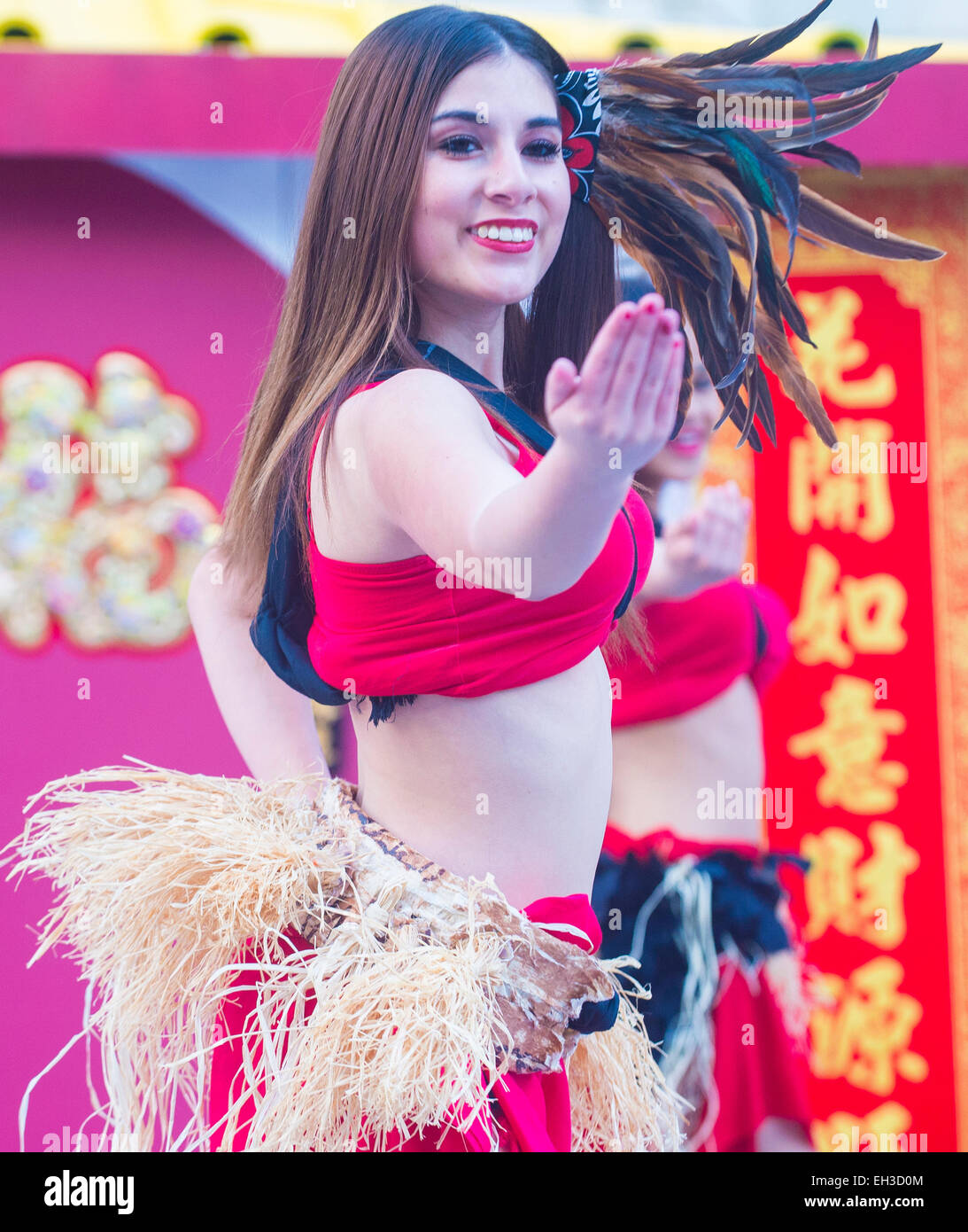 Les spectacles de danse folklorique Tahitienne au Nouvel An chinois qui a eu lieu à Las Vegas Banque D'Images