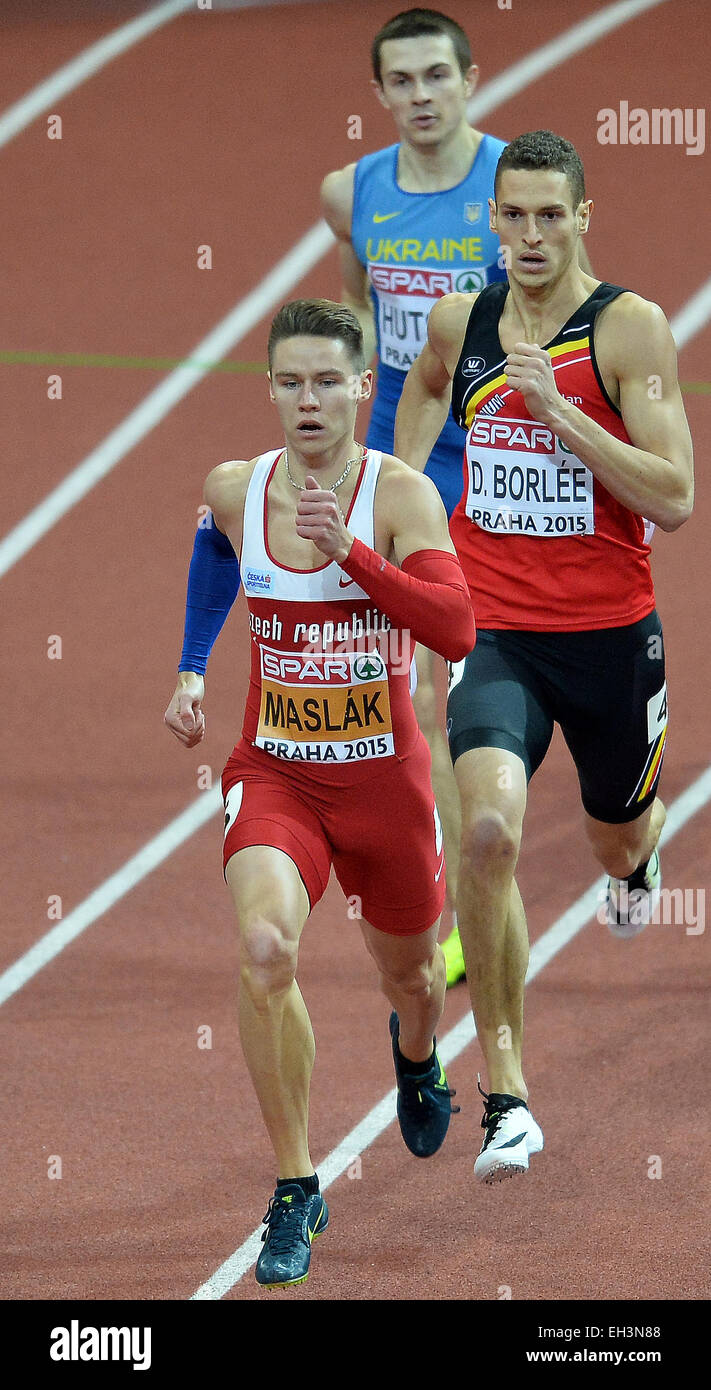 Prague, République tchèque. 6Th Mar, 2015. Pavel Maslak de République tchèque et juste derrière lui Dylan Borlee de Belgique en compétition dans l'épreuve du 400m la chaleur à l'intérieur d'athlétisme Championnats du monde à Prague, en République tchèque, le vendredi 6 mars 2015. Credit : Katerina Sulova/CTK Photo/Alamy Live News Banque D'Images