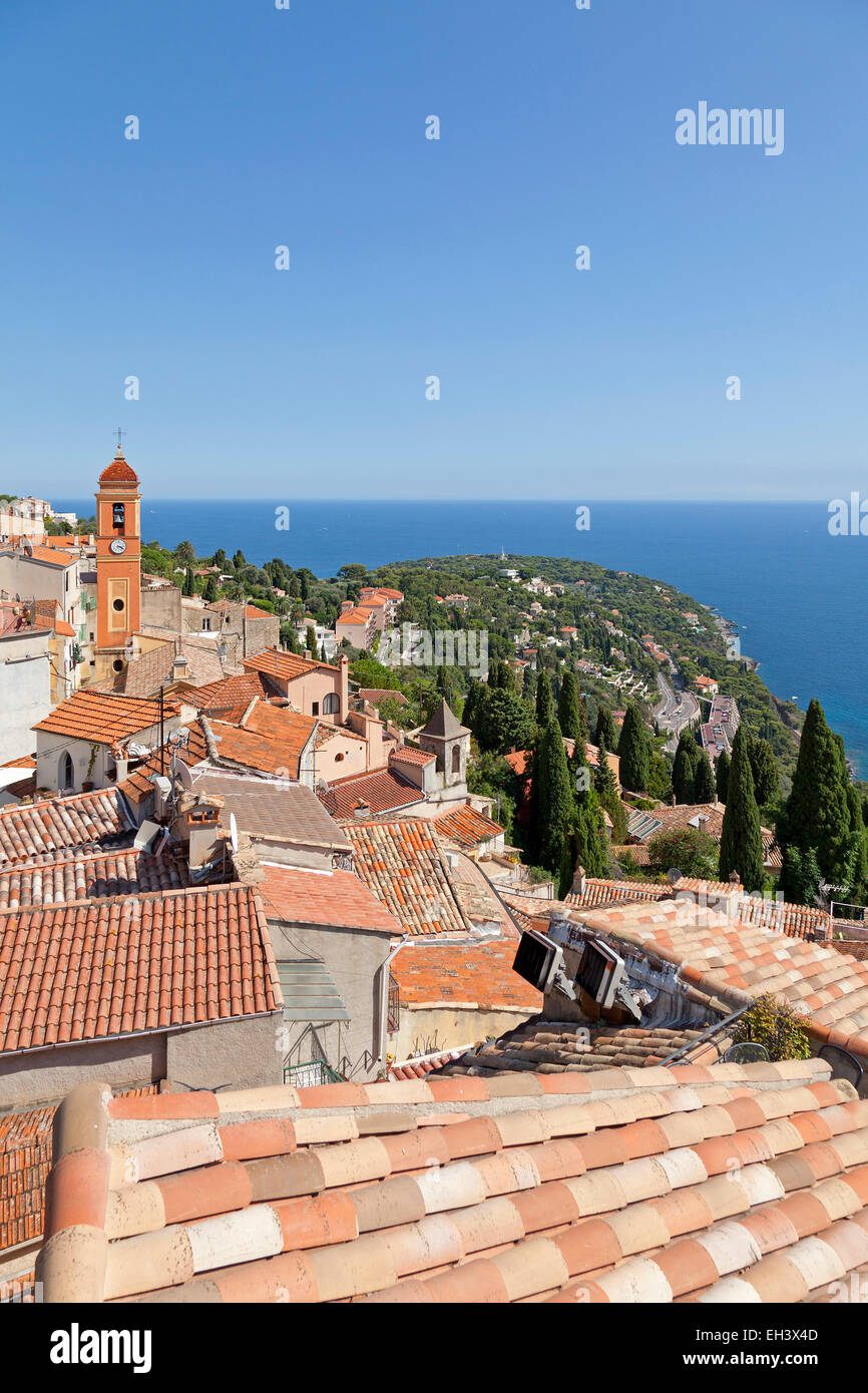 Les toits de la vieille ville, Roquebrune, Côte d'Azur, France Banque D'Images