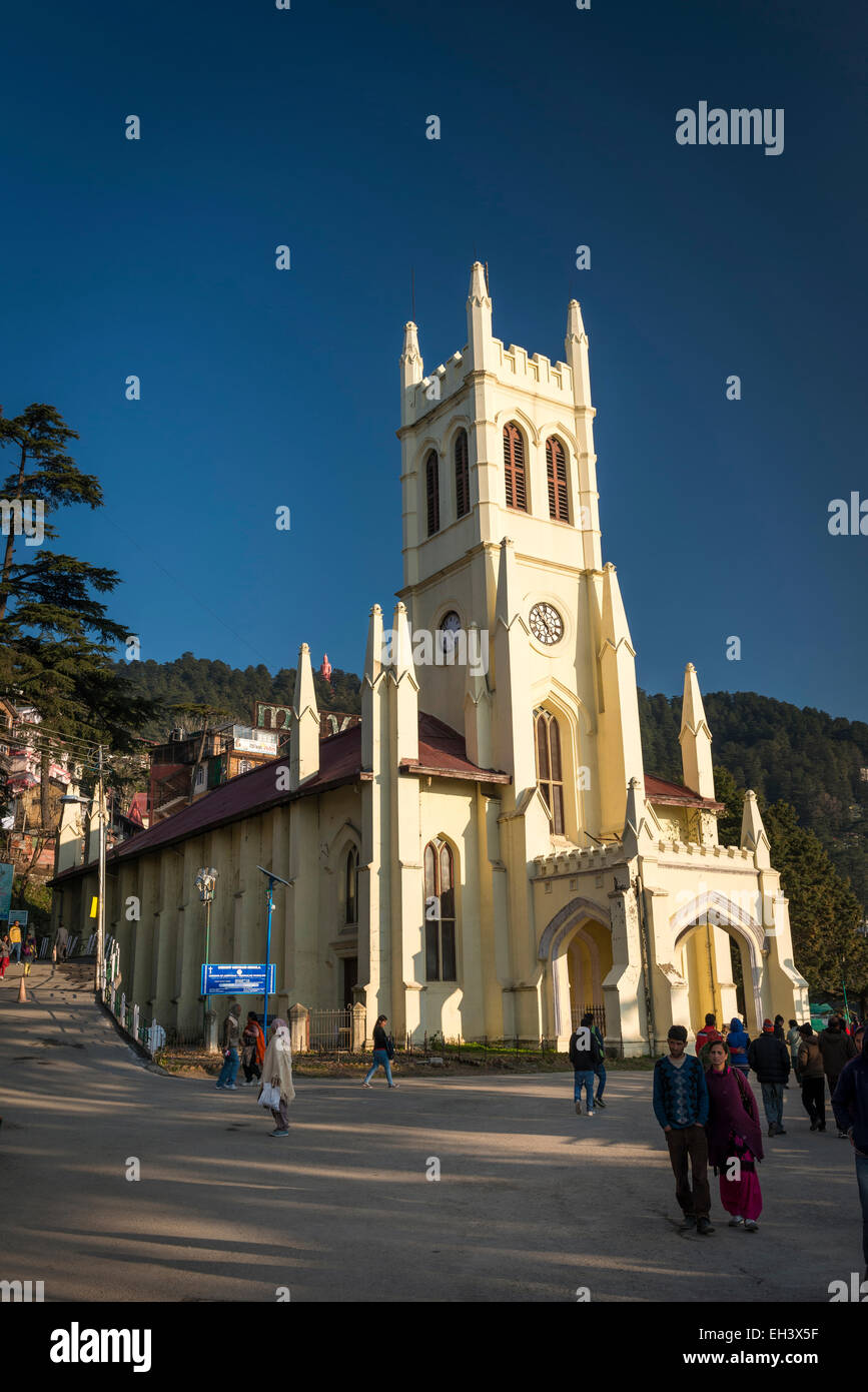 Le style néo-gothique de l'Église du Christ qui se dresse sur la crête à Shimla, Himachal Pradesh, Inde Banque D'Images