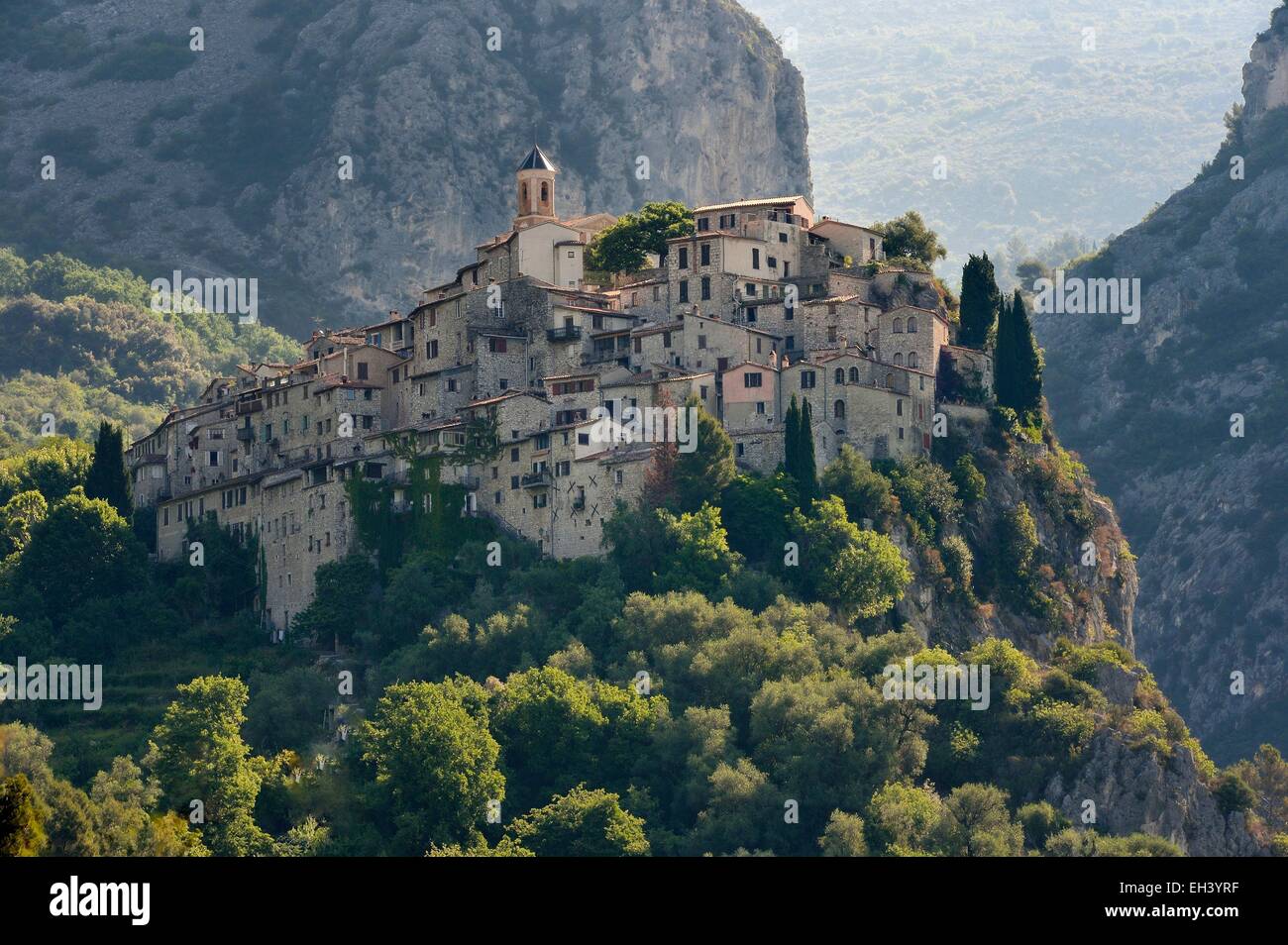 France, Alpes Maritimes, le village perché de Peillon Banque D'Images