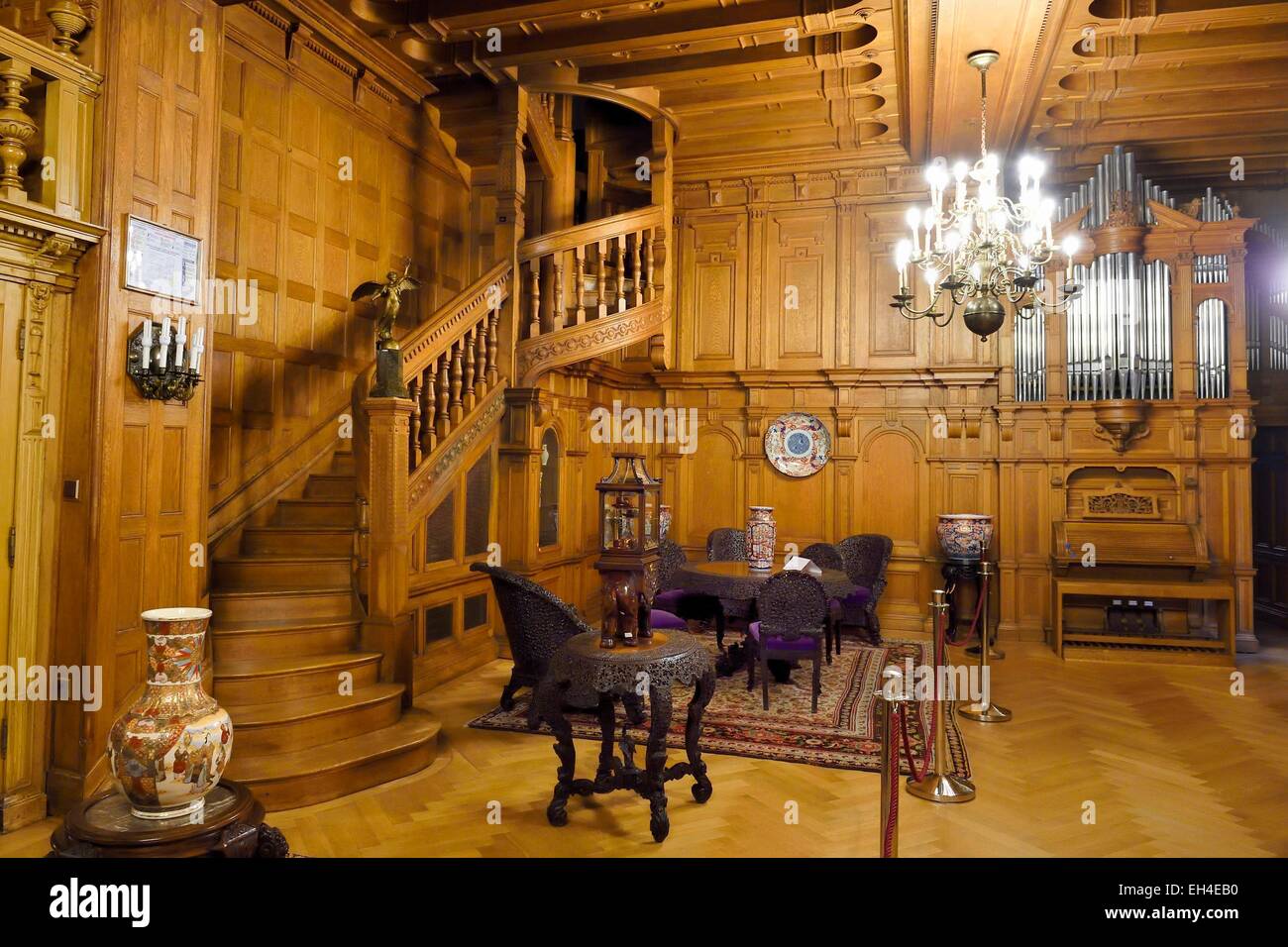 La Roumanie, la Valachie, le château de Peles de Sinaia, ancienne résidence royale construite entre 1875-1883 pour le Roi Carol I de Roumanie, petit orgue salle de séjour Banque D'Images