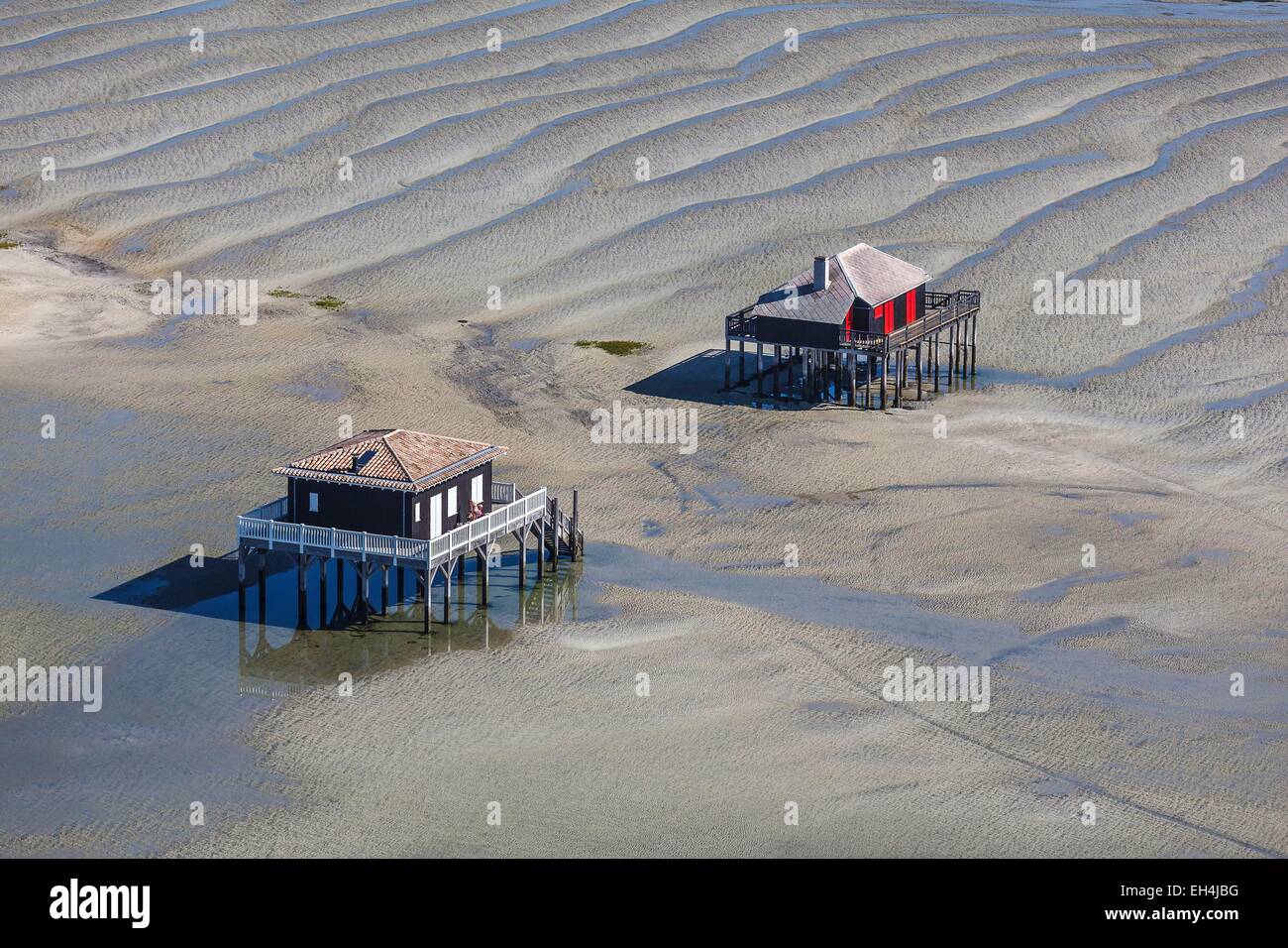 France, Gironde, Arcachon, les maisons en bois sur pilotis près de l'IIe aux Oiseaux (vue aérienne)) Banque D'Images