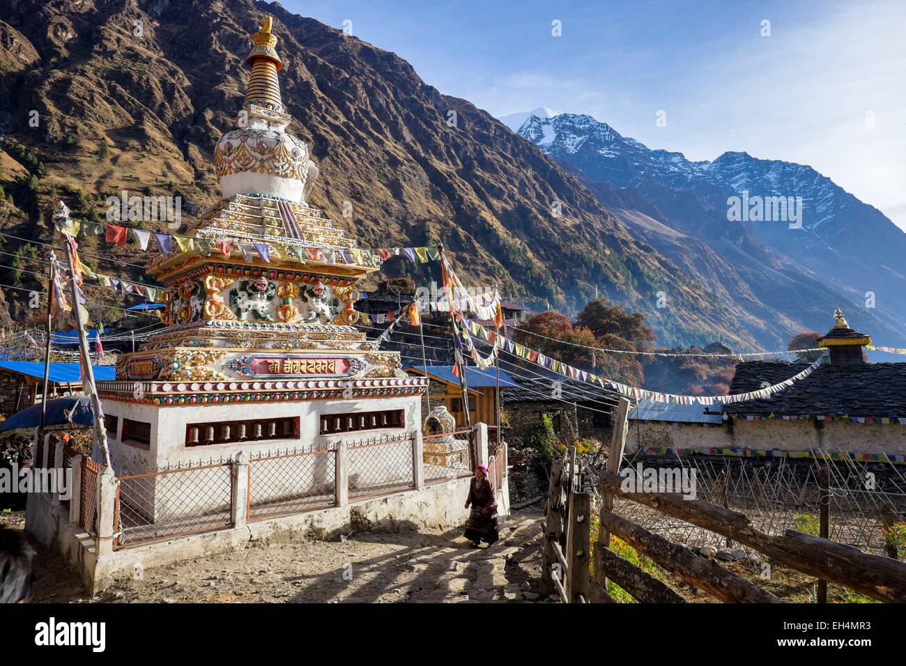 Le Népal, Gandaki zone, Manaslu Circuit, entre Prok et Lho, Lho (alt.3180m) Banque D'Images