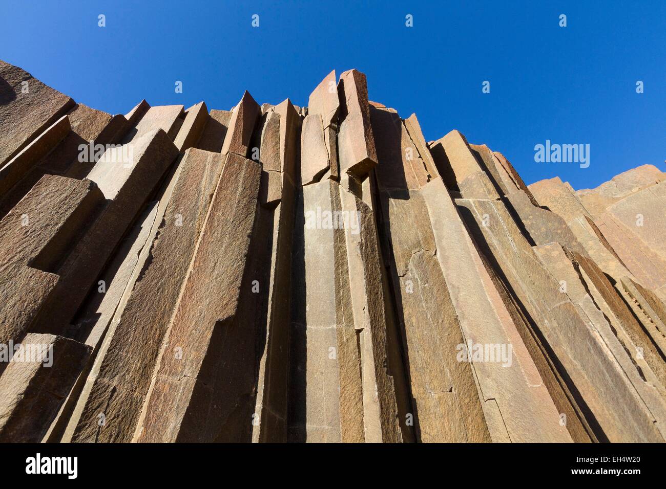 La Namibie, région de Kunene, Damaraland, tuyaux d'orgue de basalte près de Twyfelfontein Banque D'Images