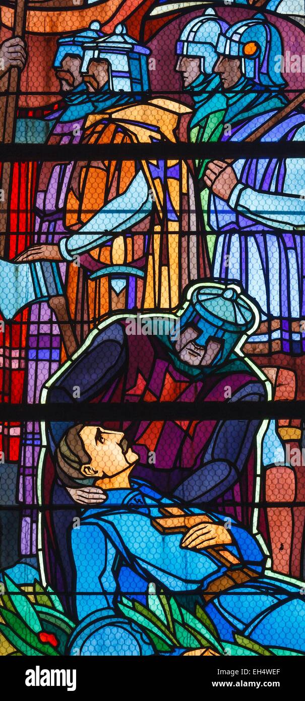 France, Vendée, Soulans, vitrail à la mémoire de soldat de la Première Guerre Mondiale par Raphaël Lardeur artisan verrier Banque D'Images
