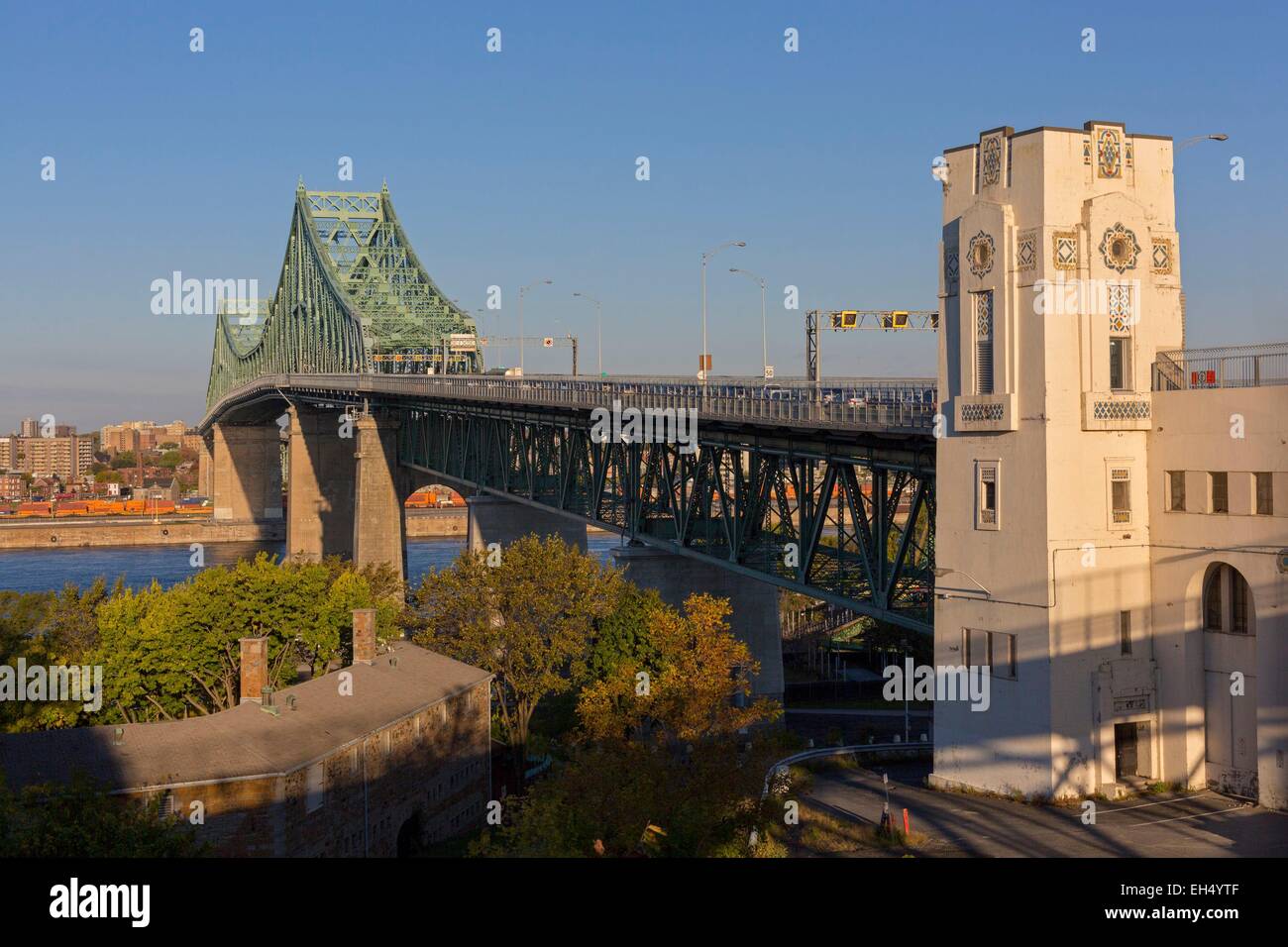 Canada, Québec, Montréal, Jacques-Cartier pont sur le fleuve Saint-Laurent Banque D'Images