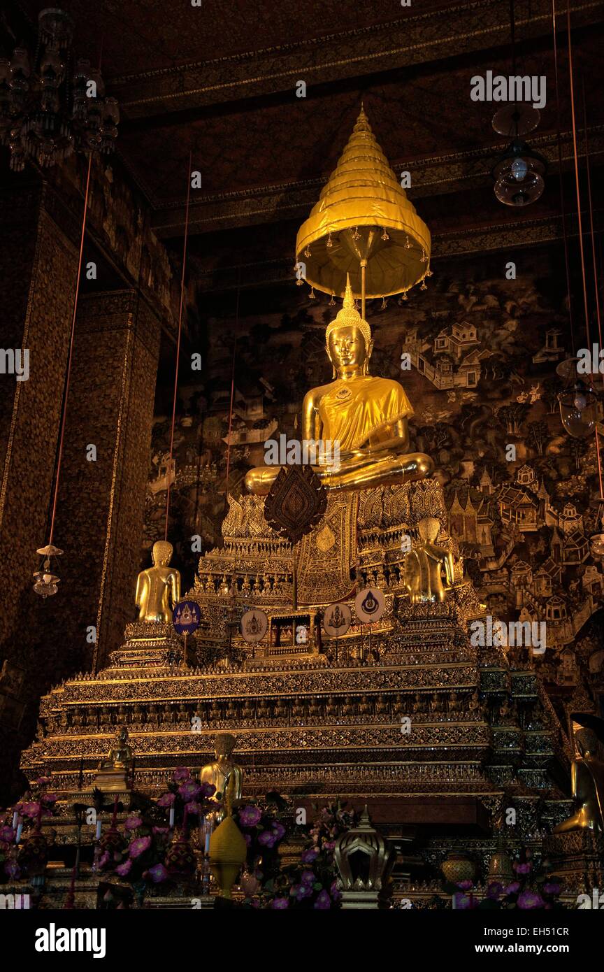 Thaïlande, Bangkok, Wat Pho, golden Buddha statue Banque D'Images