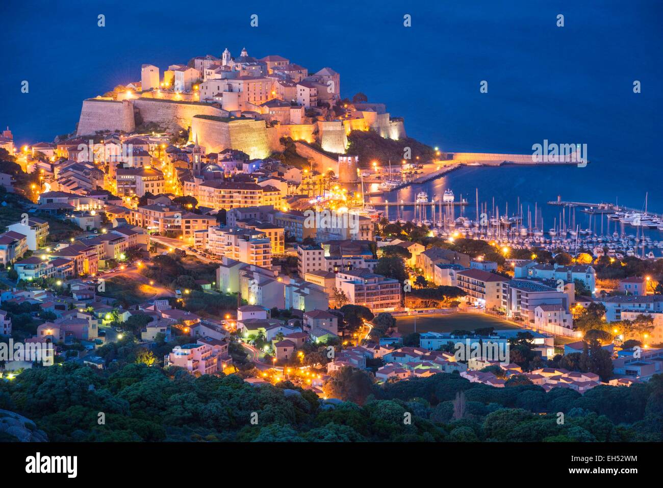 France, Haute Corse, Cavi, port et citadelle Banque D'Images