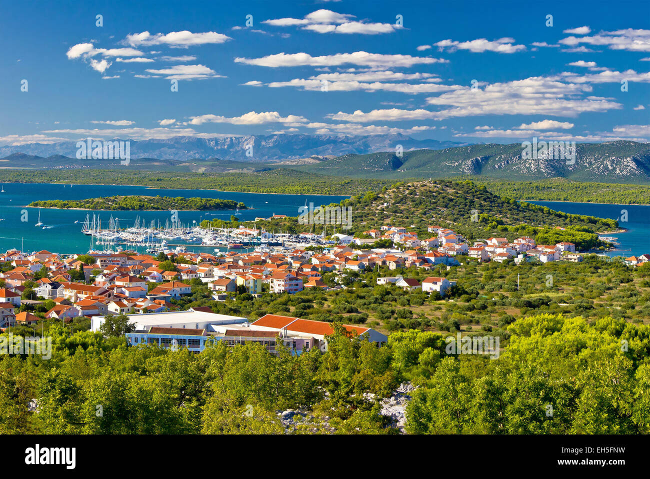 Île de Murter sur la côte de Dalmatie, Croatie Banque D'Images