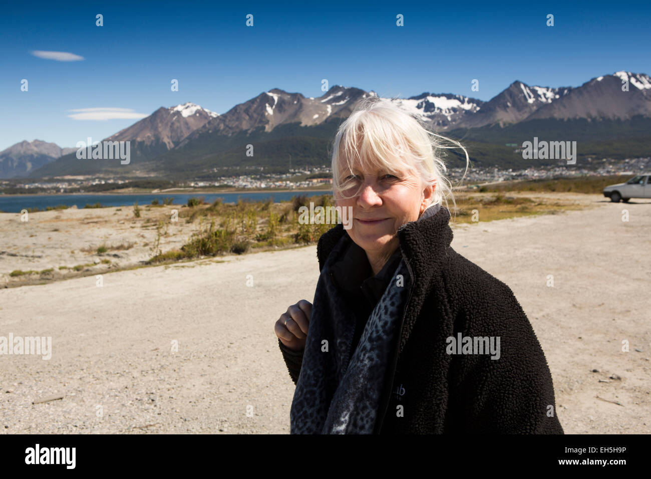 L'Argentine, Terre de Feu, Ushuaia, female tourist arrivant à l'aéroport  Photo Stock - Alamy