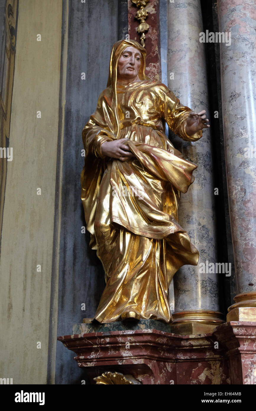 Saint Elizabeth sur l'Autel du Sacré-Cœur de Jésus dans l'église Barmherzigenkirche à Graz, en Styrie, Autriche le 10 janvier 2015. Banque D'Images