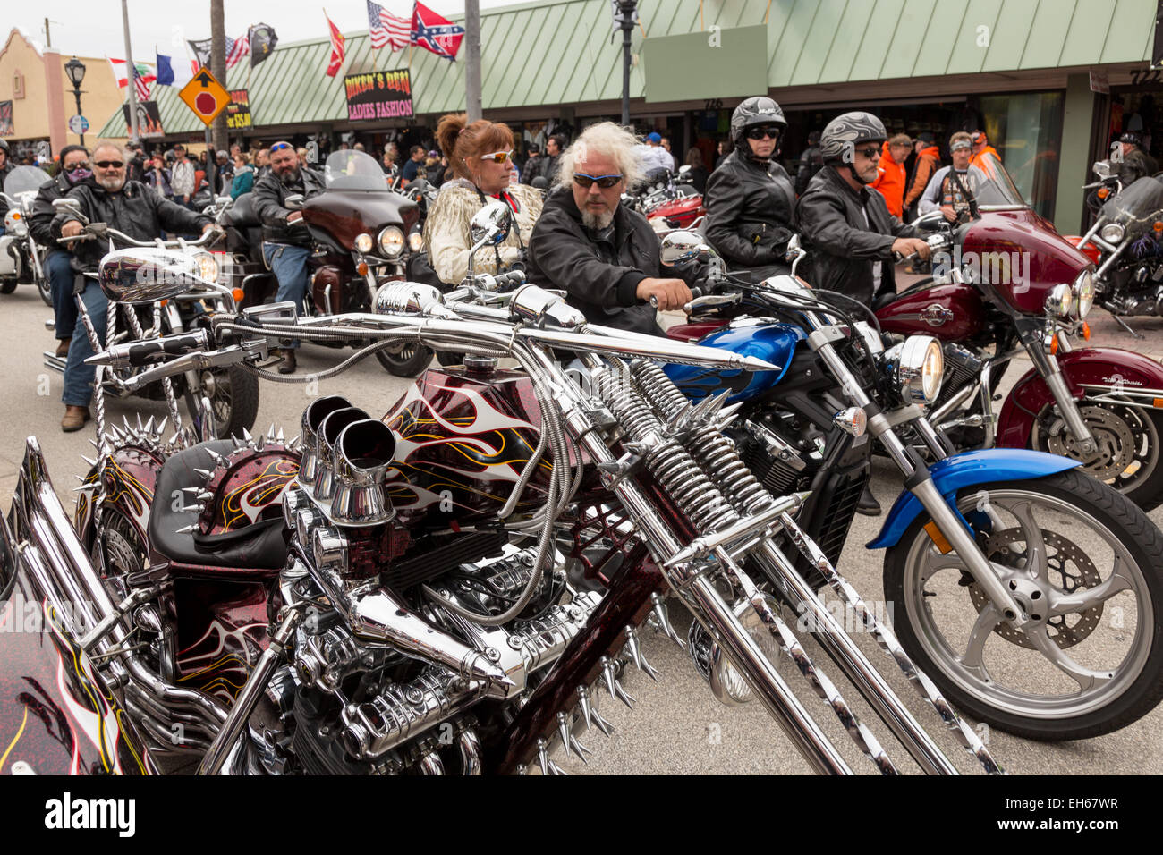 Chopper harley davidson Banque de photographies et d’images à haute ...