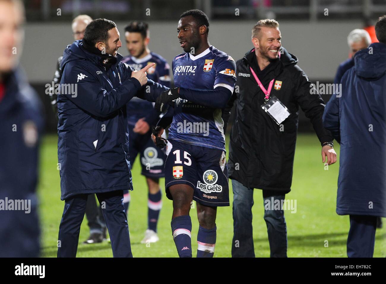 Joie Evian Thonon - Jose Martinez/Gilles SUNU - 28.02.2015 - Metz/Evian Thonon - 27eme journée de Ligue 1 .Photo : Fred Marvaux/Icon Sport Banque D'Images