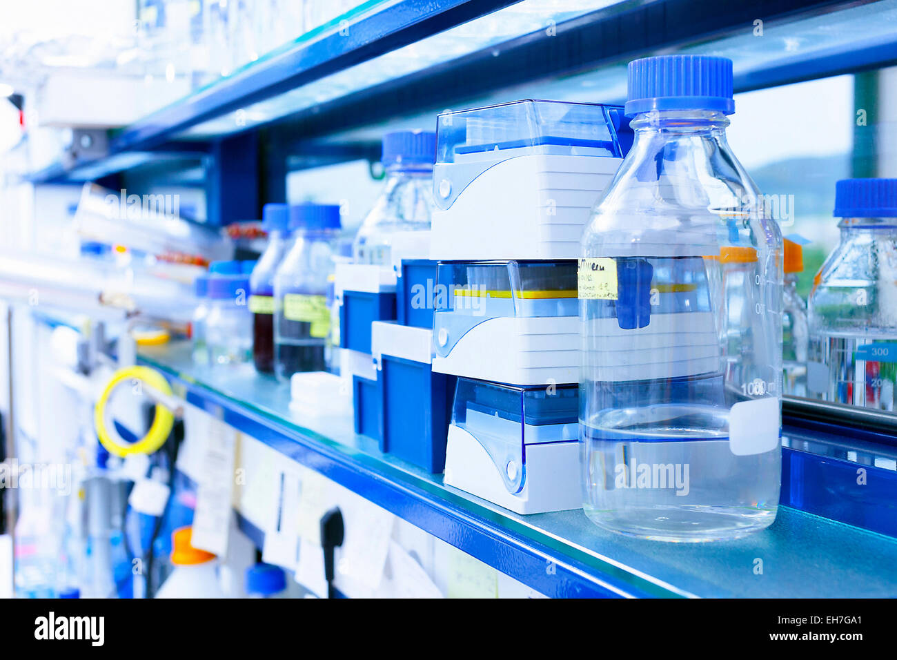 Le matériel de laboratoire utilisé dans la thérapie cellulaire Banque D'Images