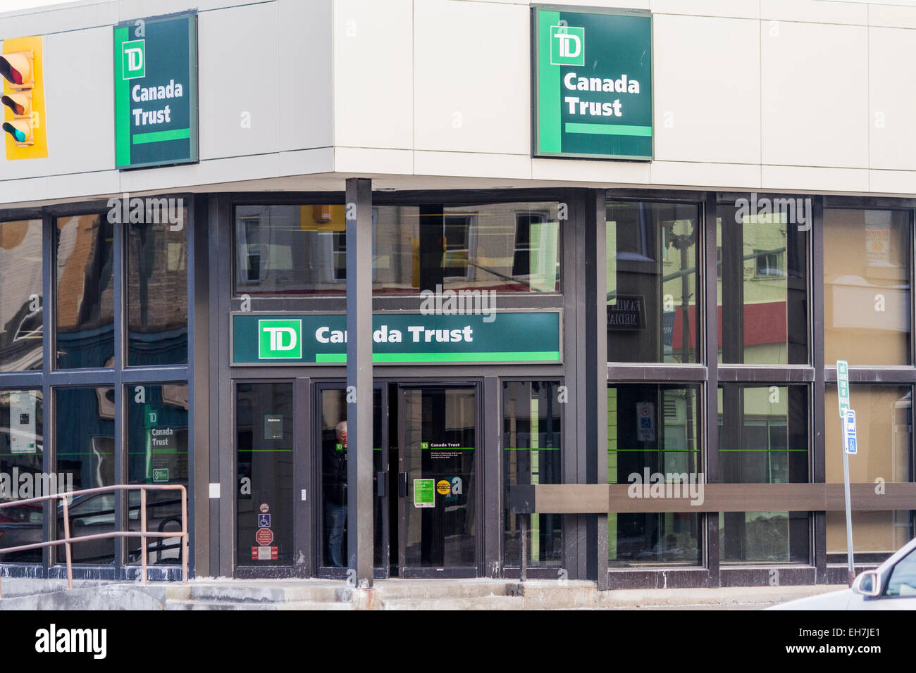 La Banque TD Canada Trust au centre-ville de Lindsay, Ontario Banque D'Images