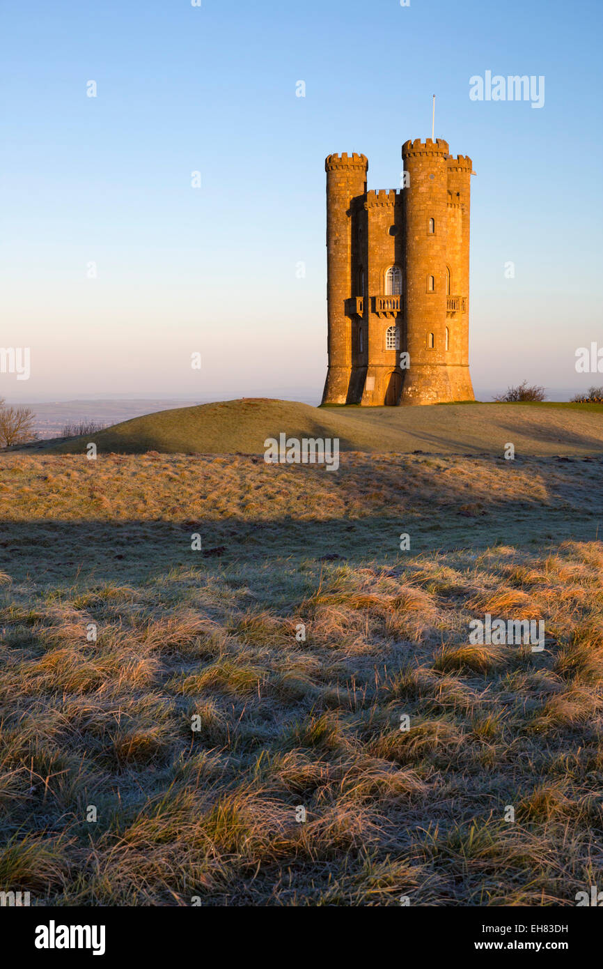 Broadway Tower sur frosty matin, Broadway, Cotswolds, Worcestershire, Angleterre, Royaume-Uni, Europe Banque D'Images