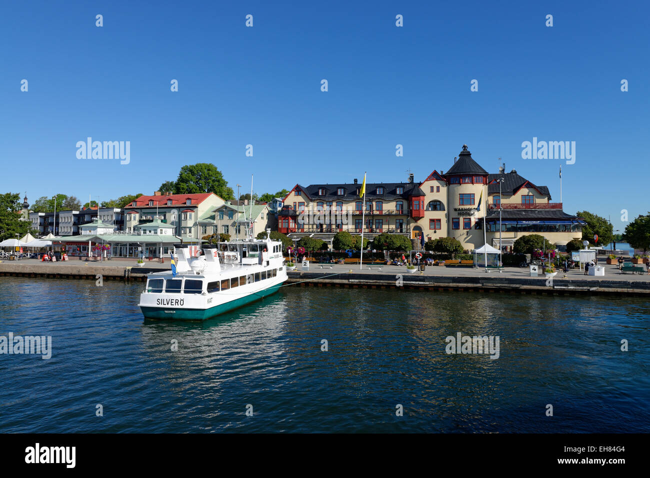 Port de Vaxholm, Vaxholm, Vaxön avec hôtel, archipel de Stockholm, Stockholms skärgård, près de Stockholm, Suède Banque D'Images