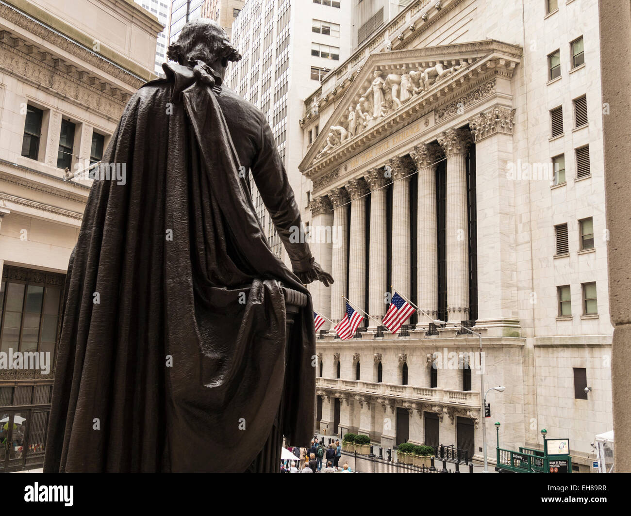 Bourse de New York et de la statue de George Washington, Wall Street, Manhattan, New York City, New York, USA Banque D'Images
