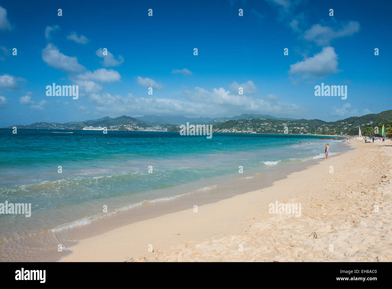 La longue plage de Grande Anse, Grenade, Îles du Vent, Antilles, Caraïbes, Amérique Centrale Banque D'Images