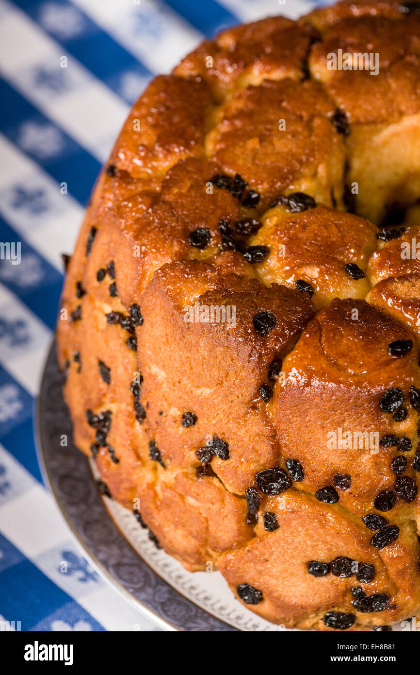 Du Pain De Singe Egalement Appele Monkey Puzzle Pain Pain Gluant Gateau Au Cafe D Afrique Couronne D Or Et Pincez Moi Un Gateau Photo Stock Alamy