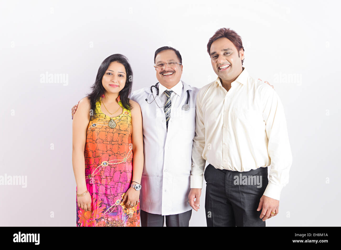 Les indiens 3 médecin et traitement Santé Couple marié Banque D'Images