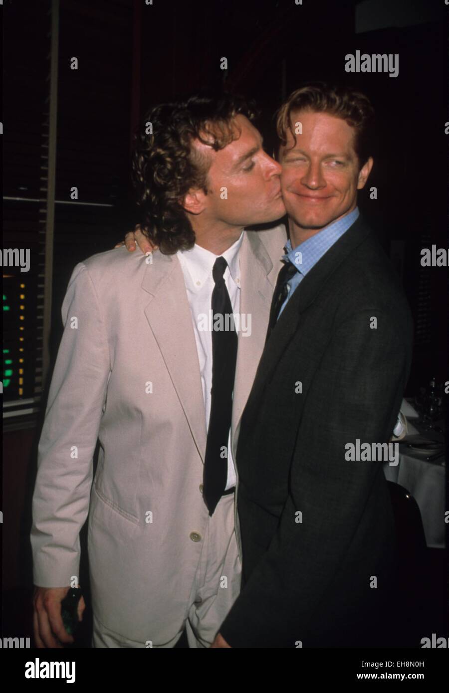 ERIC STOLTZ avec Tate Donovan au Gala des héros et des prophètes au profit de l'Irish Repertory Theatre New York 1998.k12584ww. © Walter Weissman/Globe Photos/ZUMA/Alamy Fil Live News Banque D'Images