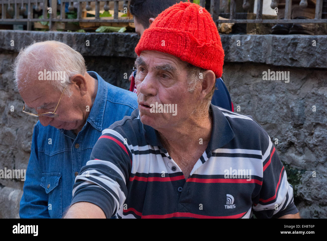 Les hommes, marché aux poissons Catane Banque D'Images