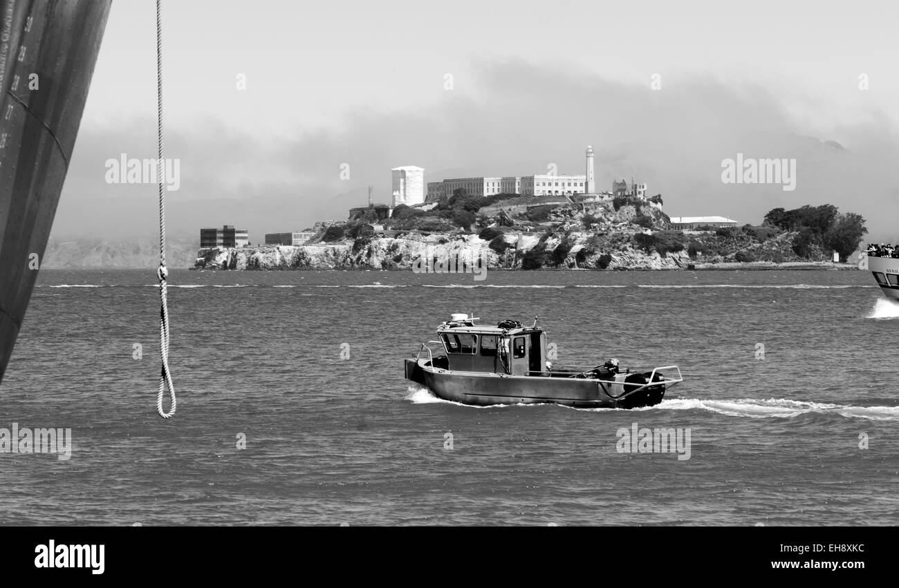 Pêche, chalutier, San Francisco, bay, l'île d'Alcatraz Banque D'Images