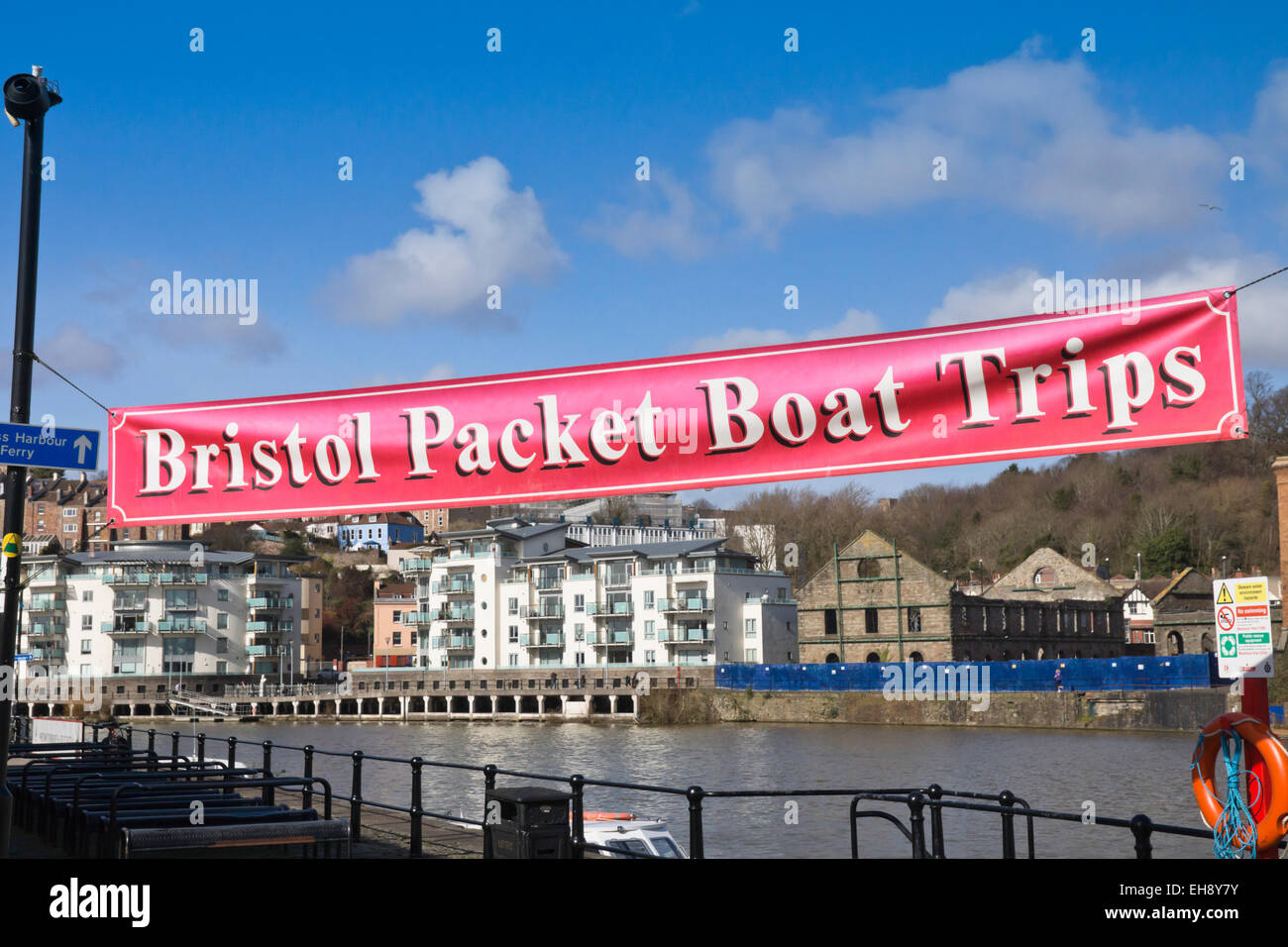 Paquet de Bristol excursions en bateau signer le port de Bristol England UK Banque D'Images