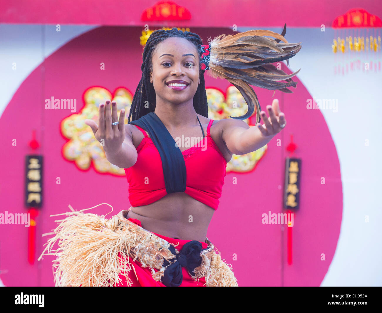 Danseur tahitien effectuer au Nouvel An chinois qui a eu lieu à Las Vegas Banque D'Images