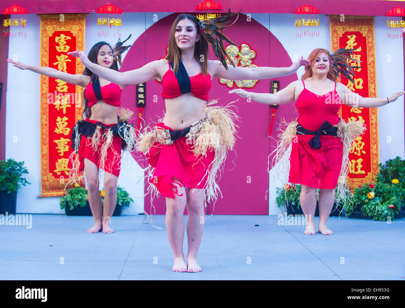 Les spectacles de danse folklorique Tahitienne au Nouvel An chinois qui a eu lieu à Las Vegas Banque D'Images