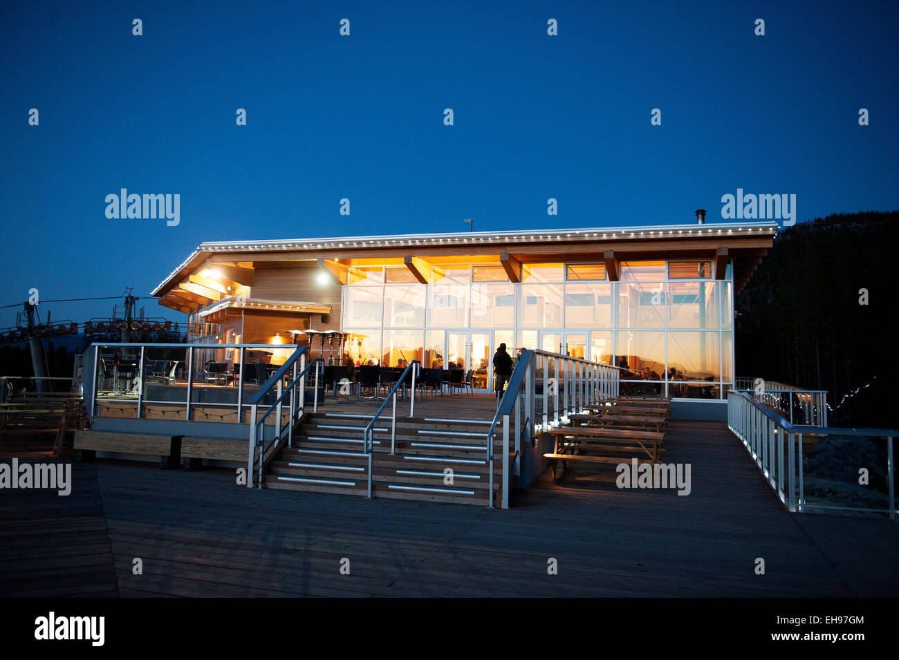 Le Sea to Sky Gondola et Summit Lodge. Squamish BC, Canada. Banque D'Images