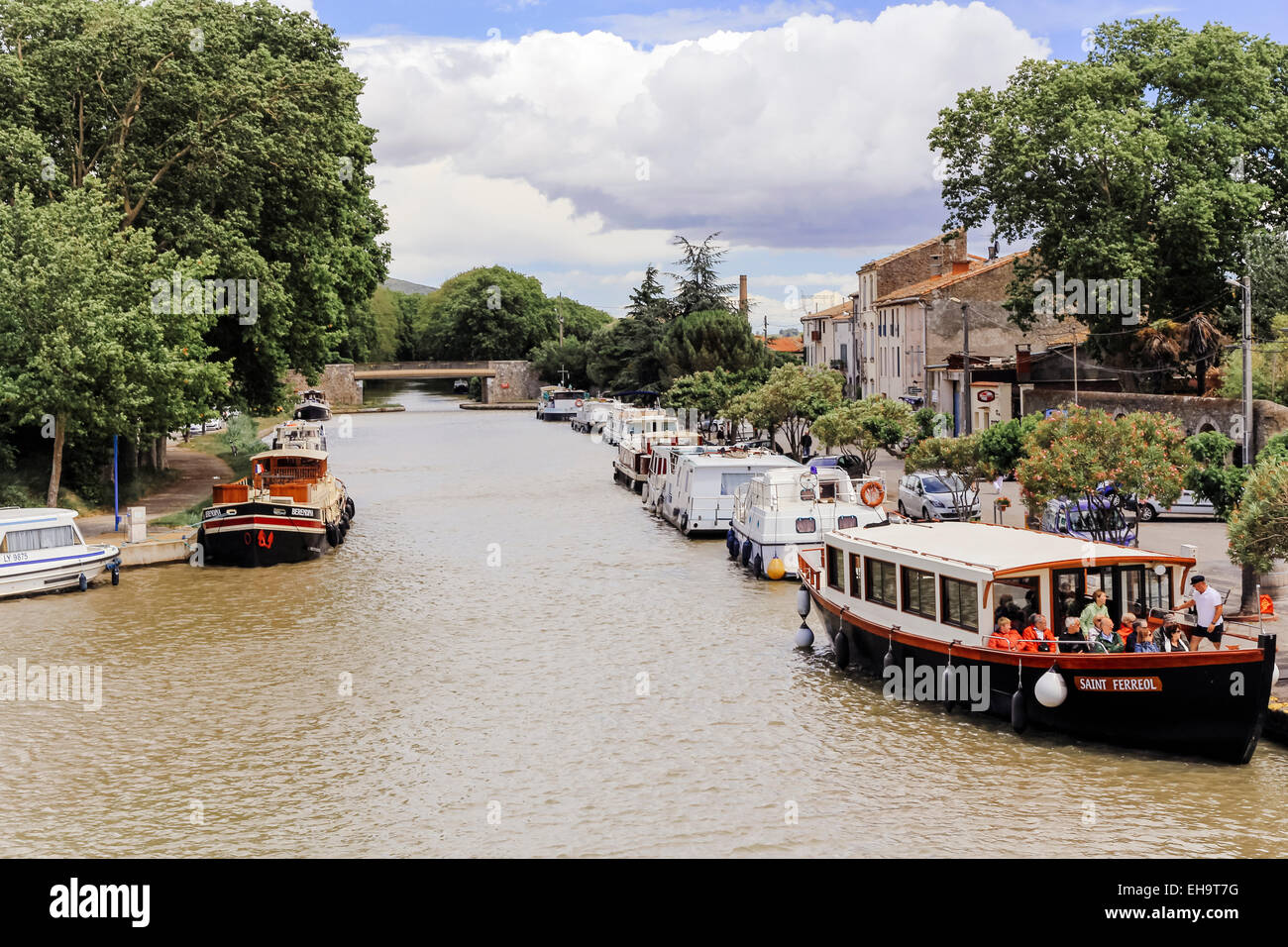 Homps, Canal du Midi, Aude, Languedoc-Roussillon, France Banque D'Images