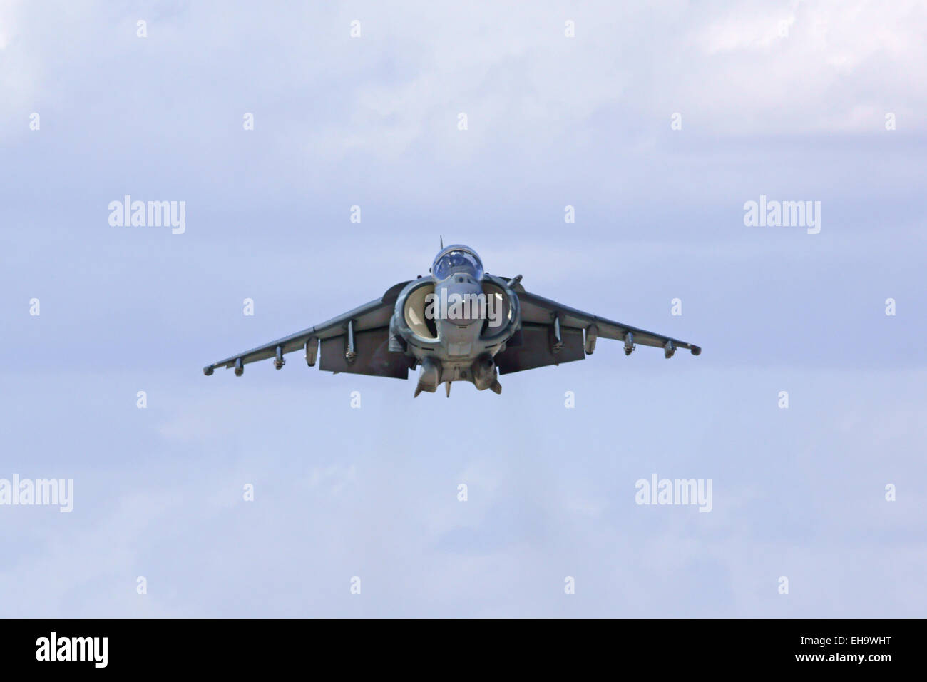 AV-8 Harrier jet avion volant à 2015 Yuma Air Show Banque D'Images