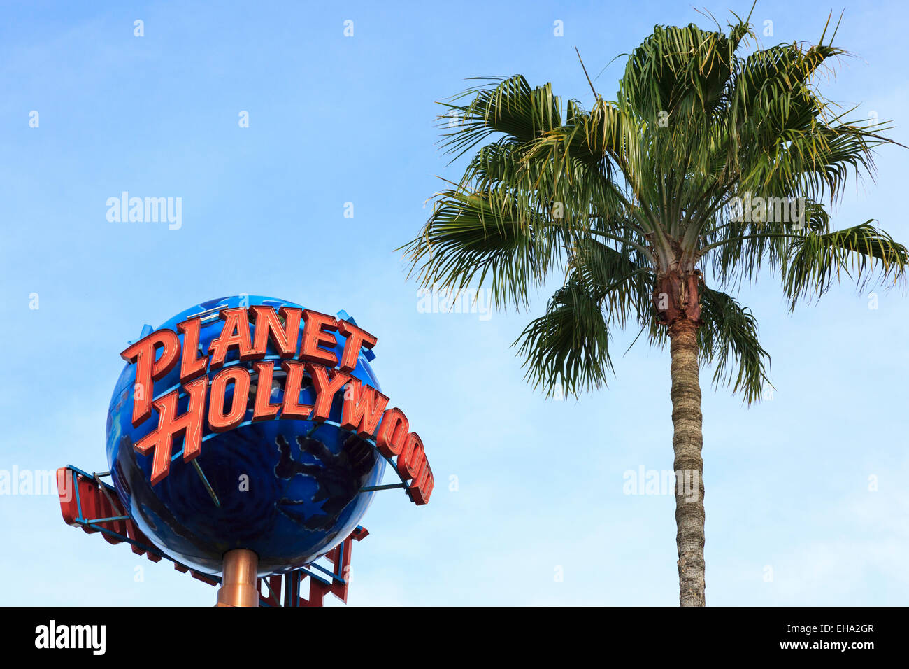 Planet Hollywood sign avec palmier au Downtown Disney shopping outlet, Orlando, Floride, USA Banque D'Images