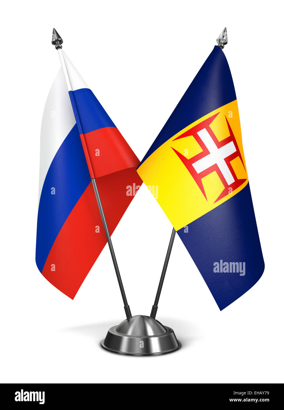 La Russie et de Madère - drapeaux miniatures isolé sur fond blanc. Banque D'Images