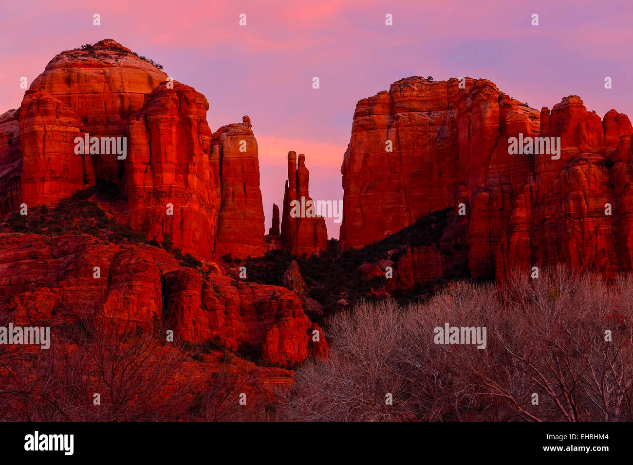 Cathedral Rock au coucher du soleil Banque D'Images